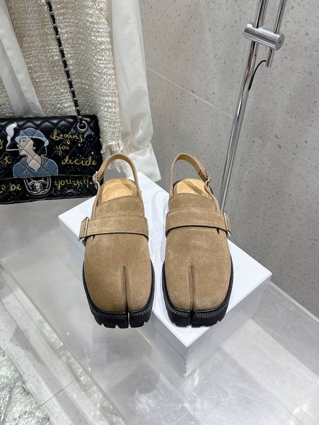 Maisom Margiela Mm6 Margiela Classic Split-Toe Sandals This Ultra-Popular Item I
