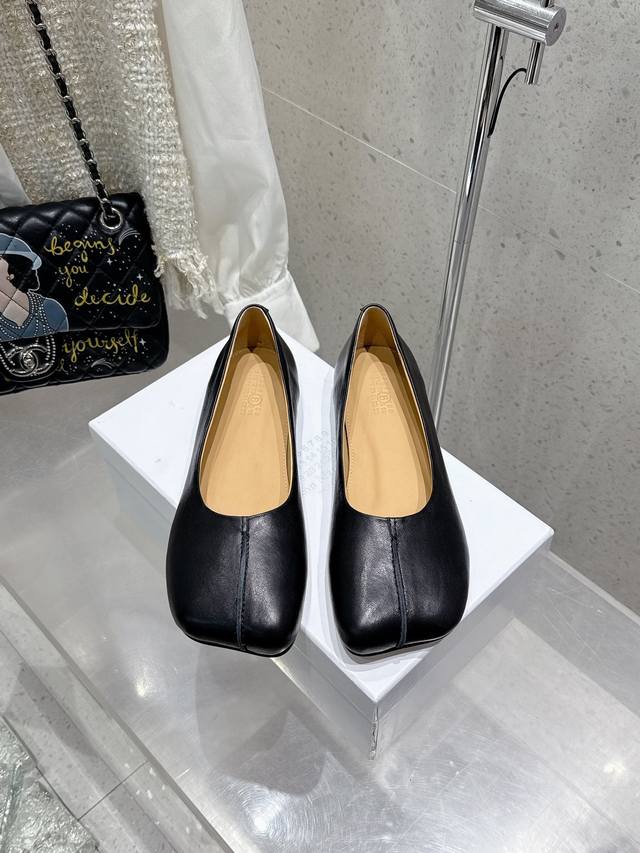 Maisom Margiela Mm6 Margiela Classic Single Shoes This Ultra-Popular Item Is A M