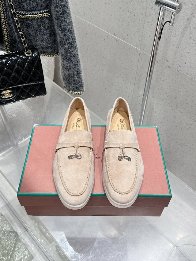 Men's 10 Classic Half-Slip-On Loafer Top-Tier Upgrade Edition. This Year's Lp In