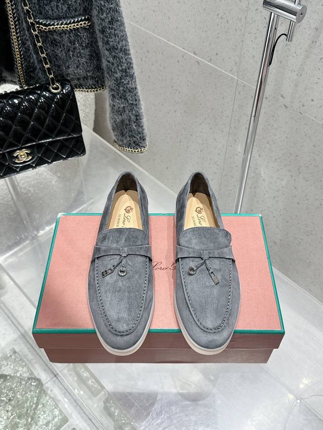 Men's 10 Classic Half-Slip-On Loafer Top-Tier Upgrade Edition. This Year's Lp In
