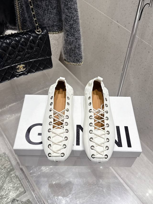 Premium Quality Ganni 25Ss Spring/Summer Runway-Inspired Single-Sole Shoes. A Pa