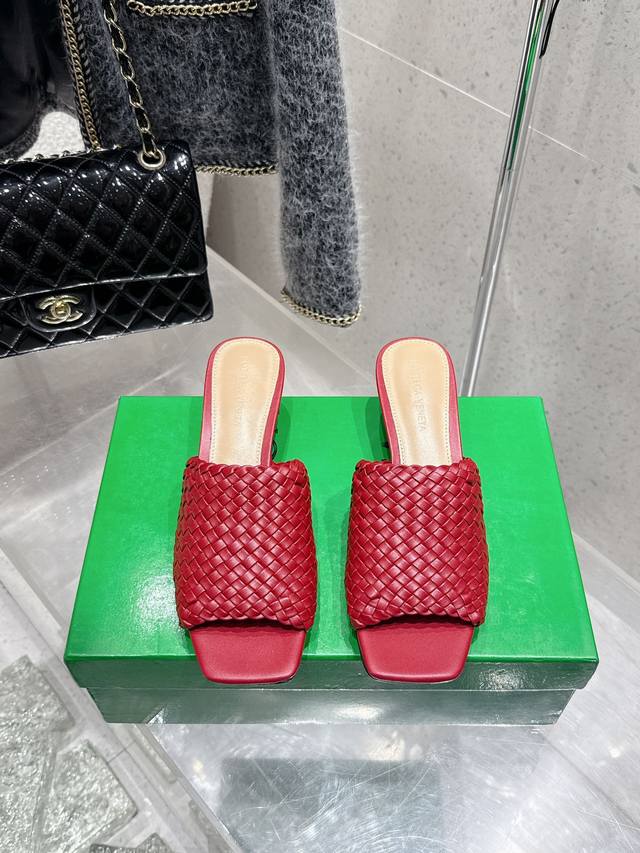 Premium-Grade Bottega Veneta 2025 Spring/Summer New Arrival Handwoven Bv Knot Se