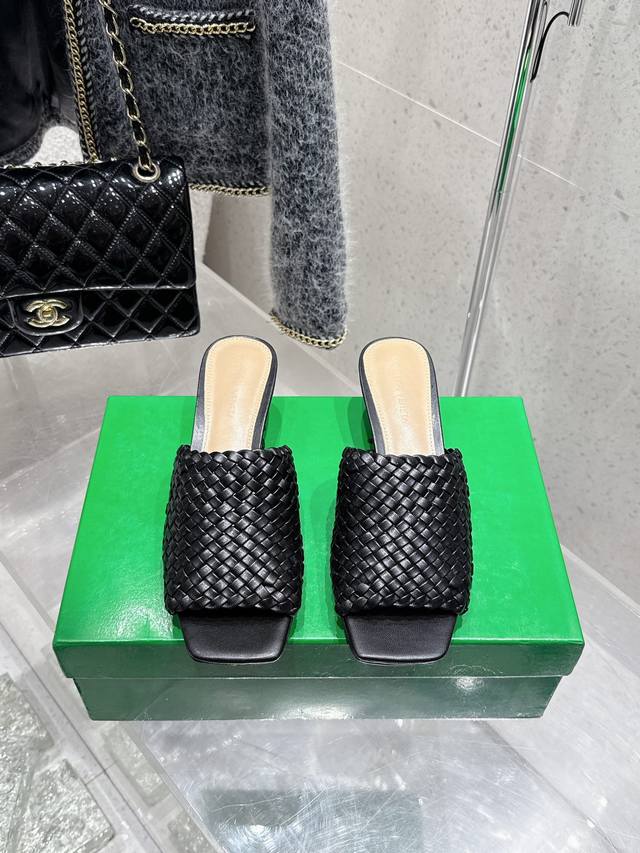 Premium-Grade Bottega Veneta 2025 Spring/Summer New Arrival Handwoven Bv Knot Se