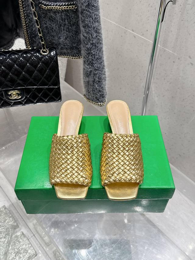 Premium-Grade Bottega Veneta 2025 Spring/Summer New Handmade Woven Bv Knot Serie