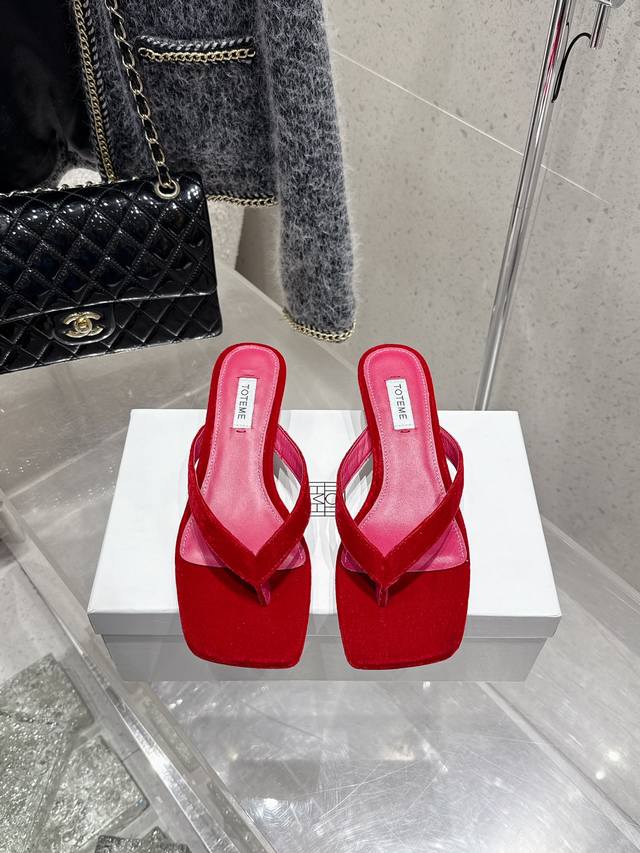 Top Edition Toteme 2025Ss New Toe-Post Sandals Elevating Beauty To New Heights: