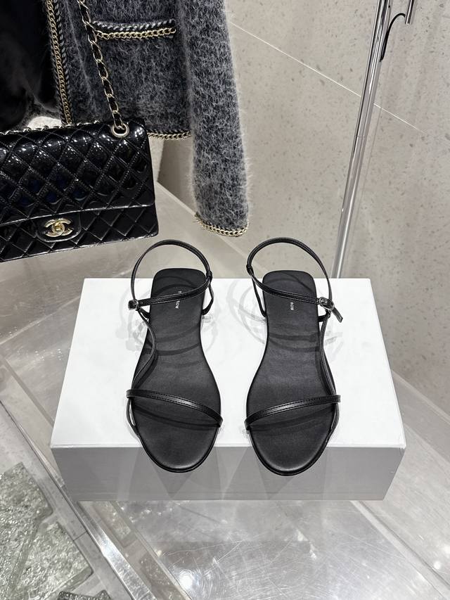 Top-Tier Edition Therow 2025Ss Minimalist Sandals So Minimalist And Stylish! No
