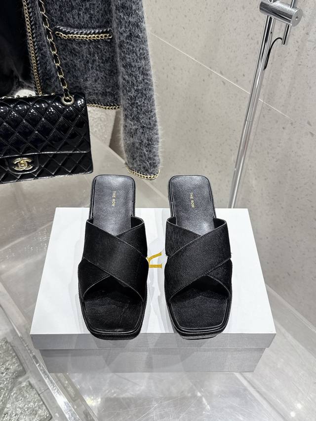 Top-Tier Version Therow's Latest Thick-Soled Slippers From A Young American Bran
