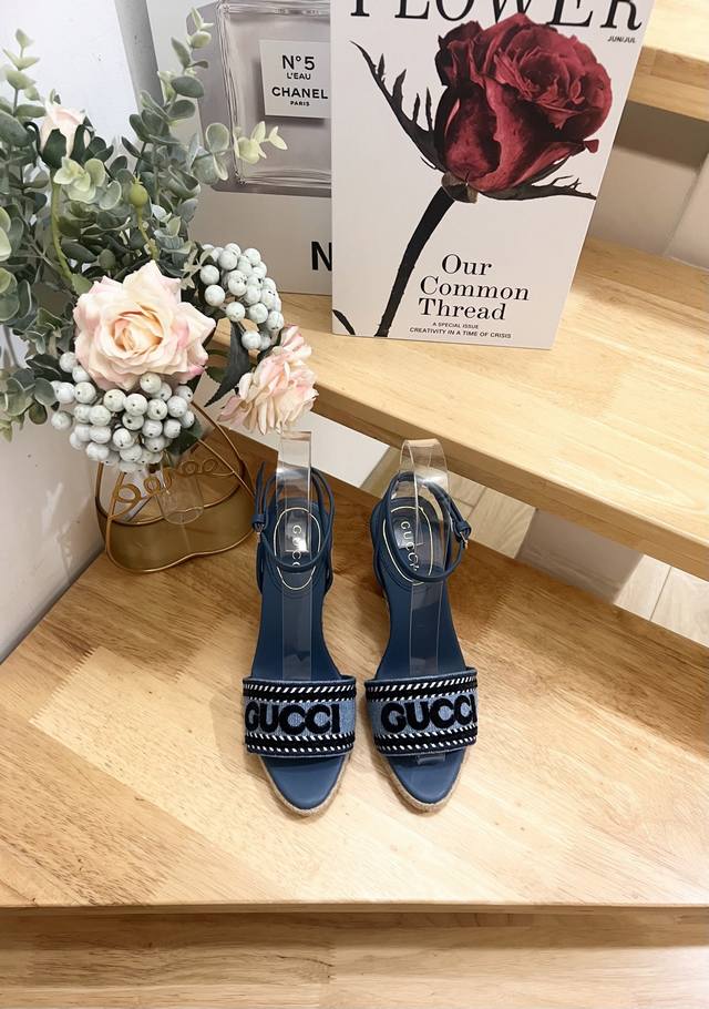 Gucci Paris 2025 Spring Ines Embroidered Denim Canvas Linen Sole Shoes 695 Eur G