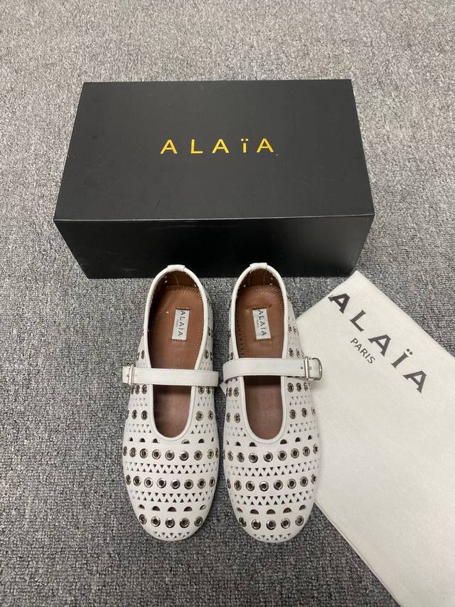 Alaia Runway-Inspired Flat Ballet Flats! Sweet And Edgy Ballet Style, An Extreme