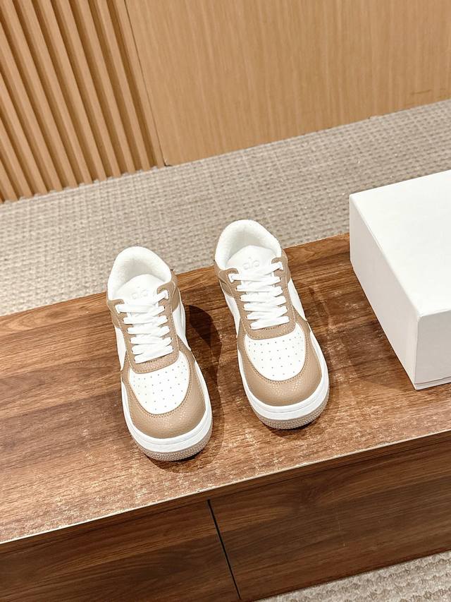 Spring/Summer New Arrival Color-Blocked White Sneakers With Thick Soles For Comf