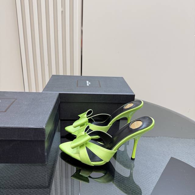 Top-Tier Version Sain*Laurent 2025 New Spring/Summer Collection High-Heeled Sand