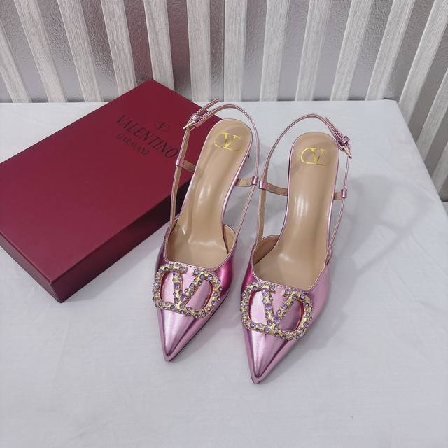 Orange Factory Price P Valentino Spring/Summer New Arrival Water Diamond V-Buckl