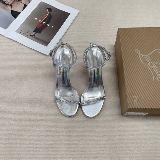 Factory Price: Christian Louboutin 2025 Top-Tier Boutique New Arrival For Early