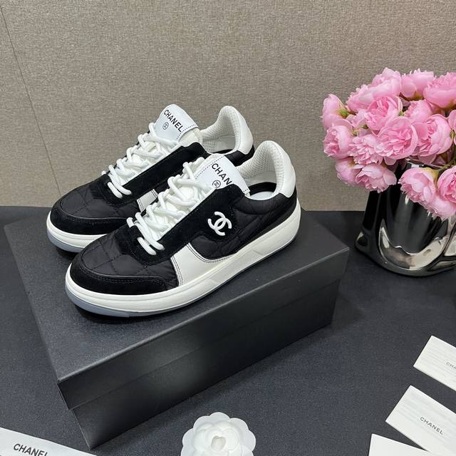 Factory-Direct: Chanel's New Spring Casual Sneakers In White, Featuring A Cute A