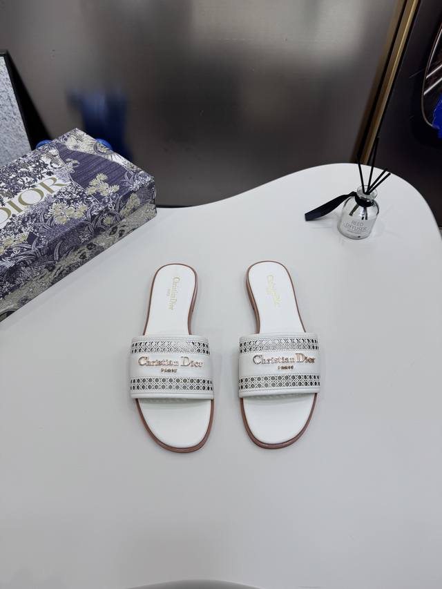 Orange Factory Price P Dior Spring/Summer New Arrival Lace-Up Flat Sandals, Stra