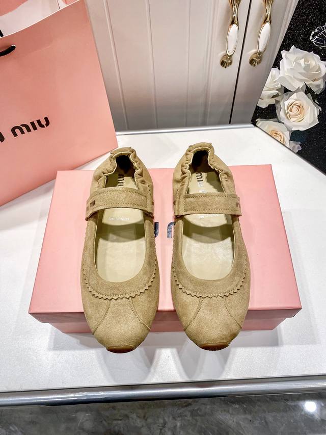 Orange Factory Price P Miu Miu Spring/Summer New Arrival Single-Strap Flat Shoes
