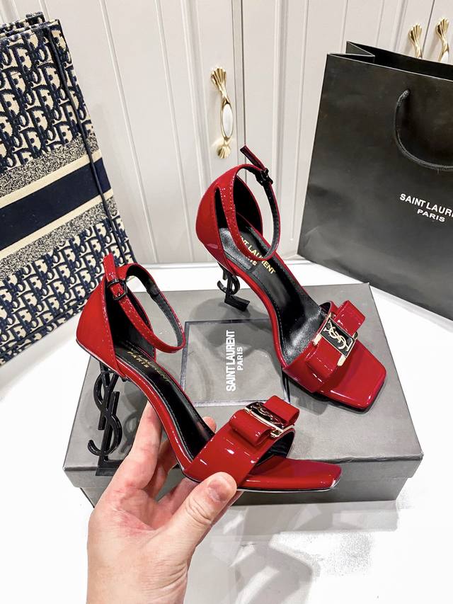Factory: Saint Laurent New-Style Stiletto Heels
