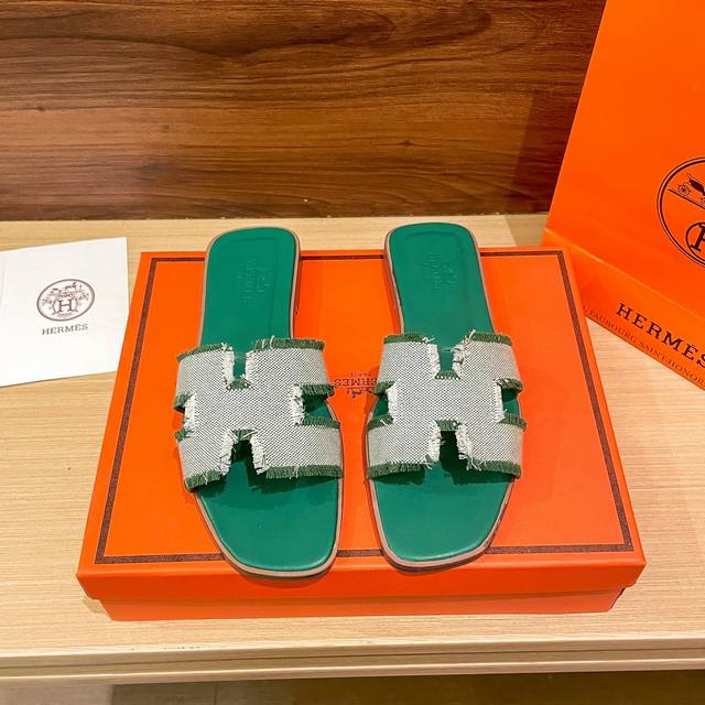 Factory: Hermes Summer Classic Fringe H-Strap Flat Sandals, Travel And Vacation