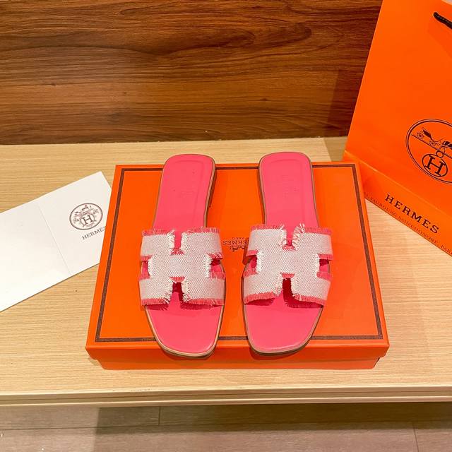 Factory: Hermes Summer Classic Fringe H-Strap Flat Sandals, Travel And Vacation