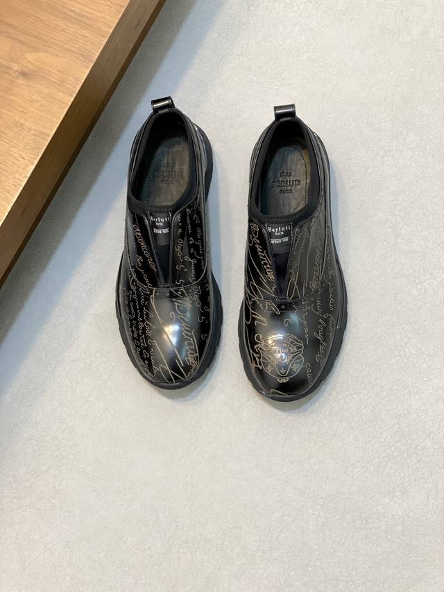New Berluti Hand-Dyed Men's Shoes, Meticulously Crafted By Hand. This Shoe Break