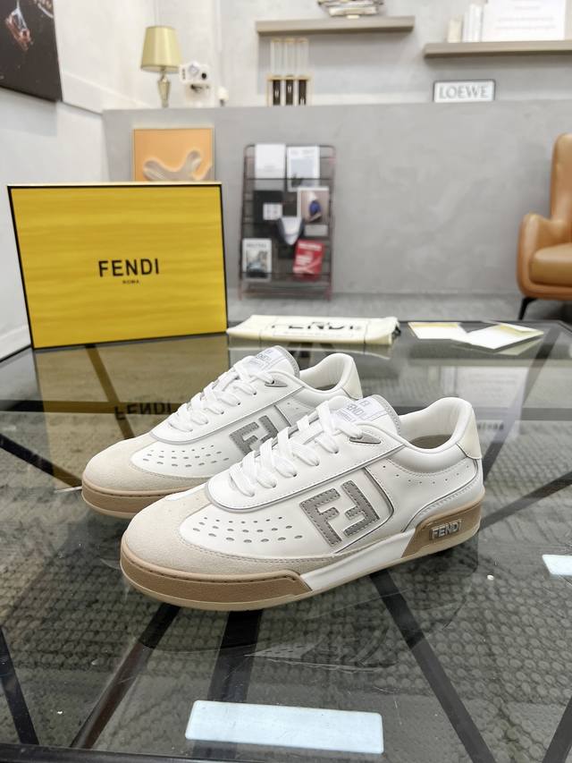 Ftop-Tier Reseller, Fen, Couple's Edition Street-Style Bestseller, New Arrival F