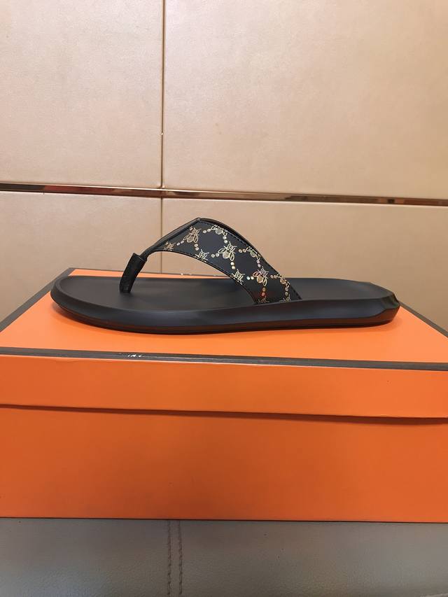 Factory Price Gucci Men's High-End Brand Flip-Flops: Latest Creation: Original F