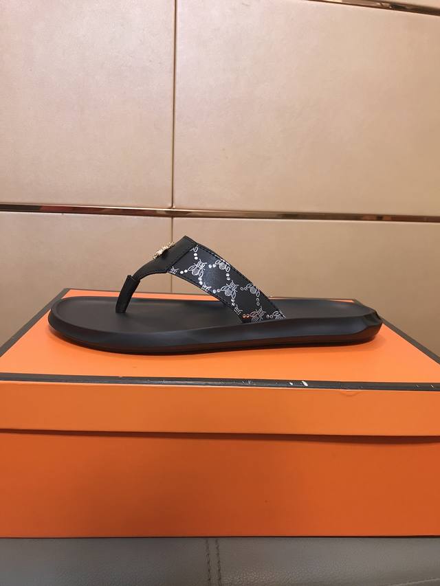 Factory Price Gucci Men's Slippers - Premium Brand Latest Release: Original Fabr