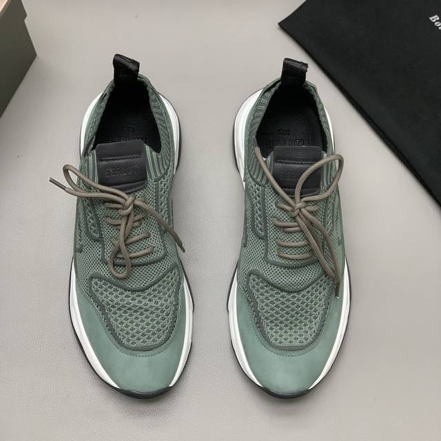 Men's Casual Sports Shoes Upper Made Of Flyknit Leather, Elegant And Fashionable
