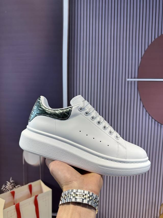Factory Price: Top-Tier Version. Couple's Style. Alexander Mcqueen Upgraded To T