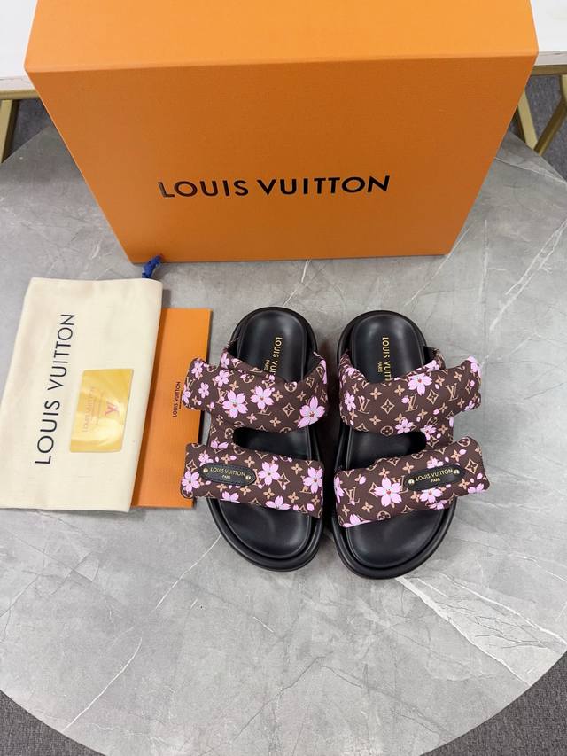 Actual Price: Lv Donkey Brand L-Series 2025 Bestseller Embossed Logo, Embossed D
