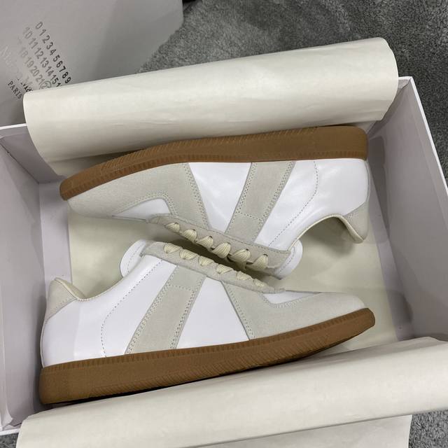 Mm6 Couple's Edition Sizes:Women's Sizes 35 40, Men's Sizes 39 44, 45 (Custom Si