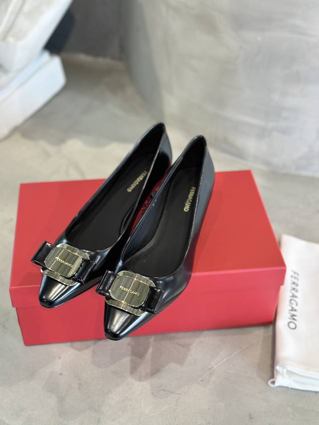 Factory Price Ferraga*O Ferraga*Mou Spring/Summer Vara Bow-Tied Pointed-Toe Low-