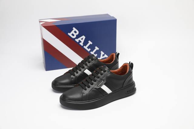 B New Arrival Imported Cowhide Leather With Black Sheepskin Lining, Black And Wh