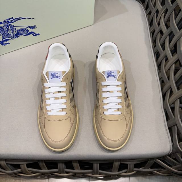 Burberry Official Website Synchronized Men's Classic Low-Top Sneakers | Crafted