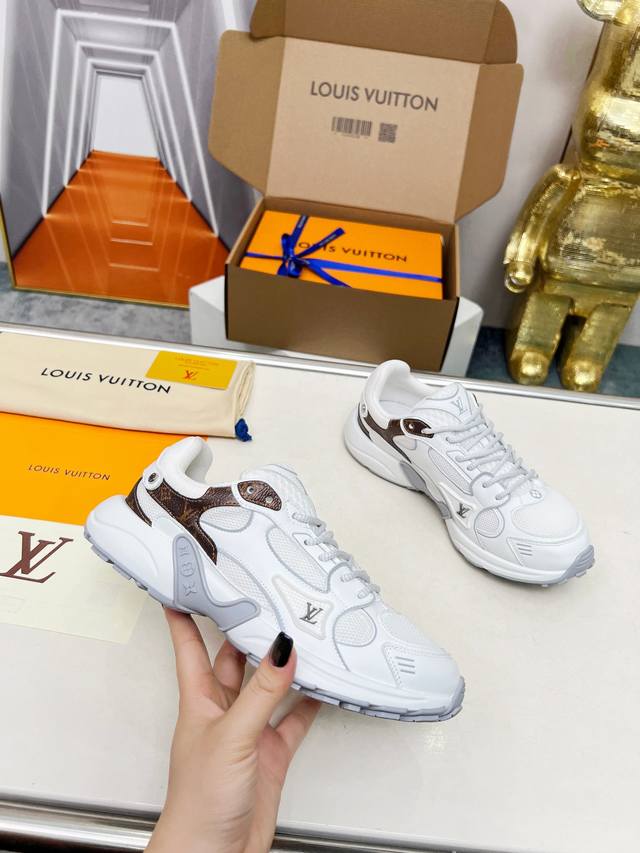 Men's And Women's Styles Available In Authentic 1:1 Replicas. Outshines All Coun