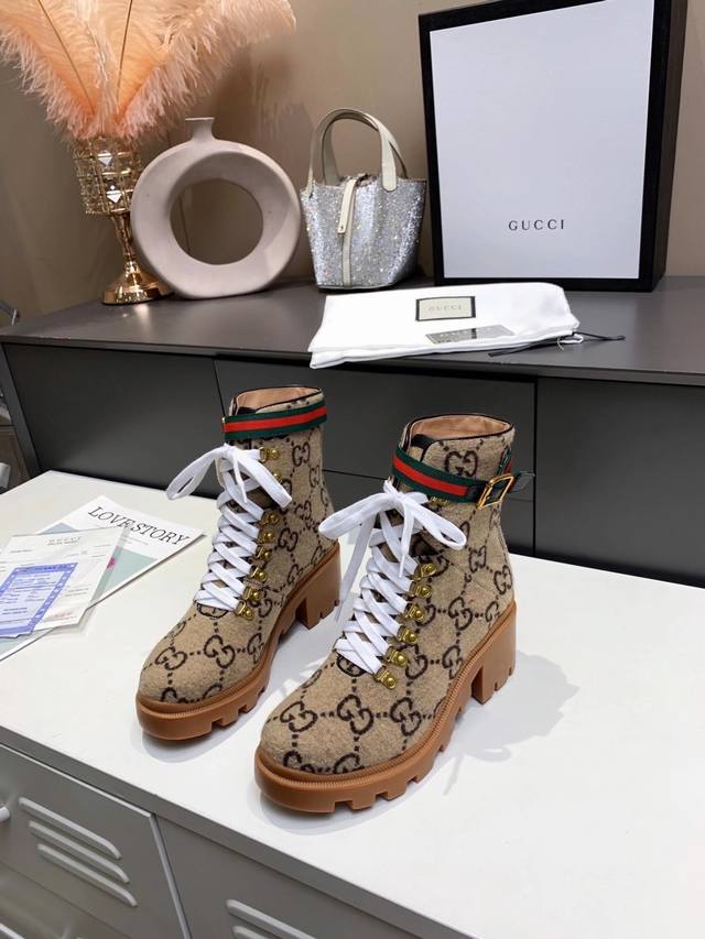 Factory Price: Women's Shoes, Sports Original Order, Colorful Sole, New Version