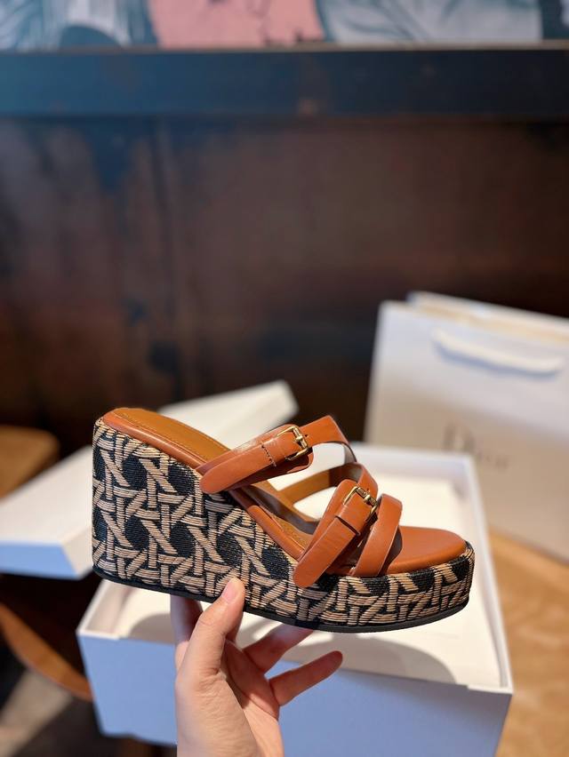 Dior Chrono Dior High-End New-Style Sandals. Simple And Super Versatile. Perfect