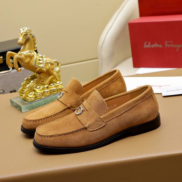 Factory Price Ferragamo New Men's Casual Slip-On Shoes Official Version 1:1 Mold