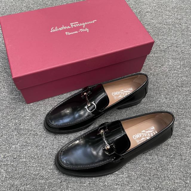 Fs Ferragamo Craftsmanship Goodyear Hand-Stitched Cold Adhesive.Italian Imported