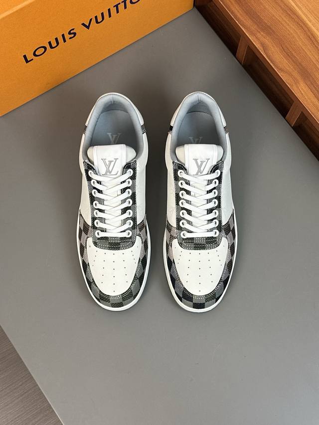 L Men's Classic Casual Sports Shoes. This Beverly Hills Sports Shoe Features Sof