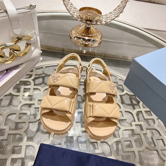 Actual Price: Prada Summer New Sandal Series, A Must-Have For Summer, Sheepskin