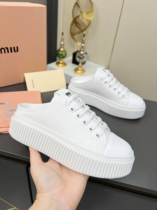 Factory Price Women's Shoes Sports Original Miu Miu 2025 Spring/Summer Fashion N