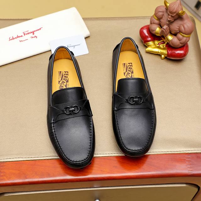 Factory Price Adjustment Men's Shoes Sports Original Order Ferragamo Ferragamo B
