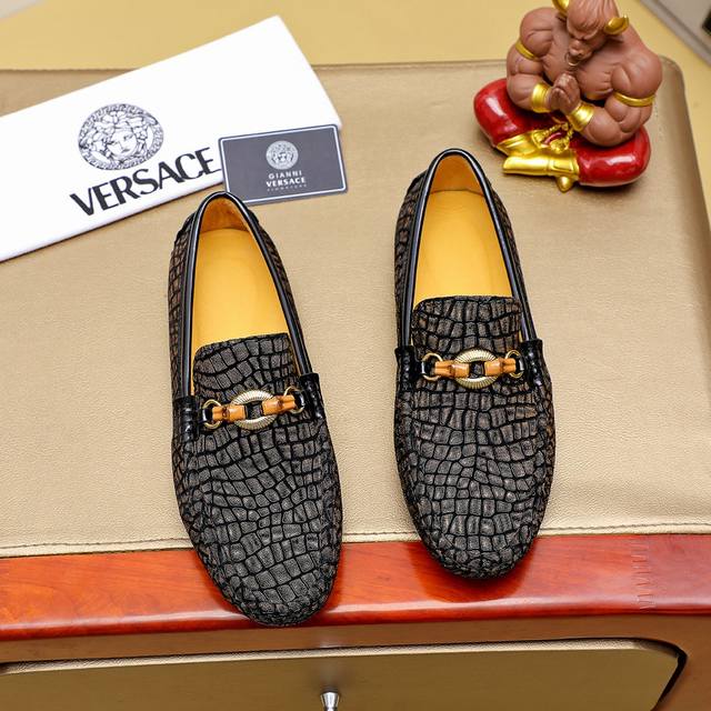 Factory Price Adjustment Men's Shoes Sports Original Order Versaec Versace New M