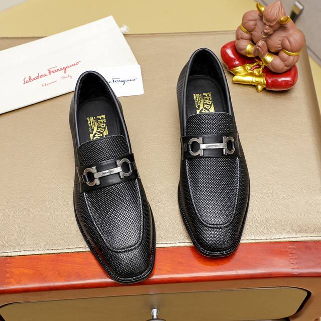 Factory Price Men's Shoes Sports Original Order Ferragamo Top-Tier Men's Busines