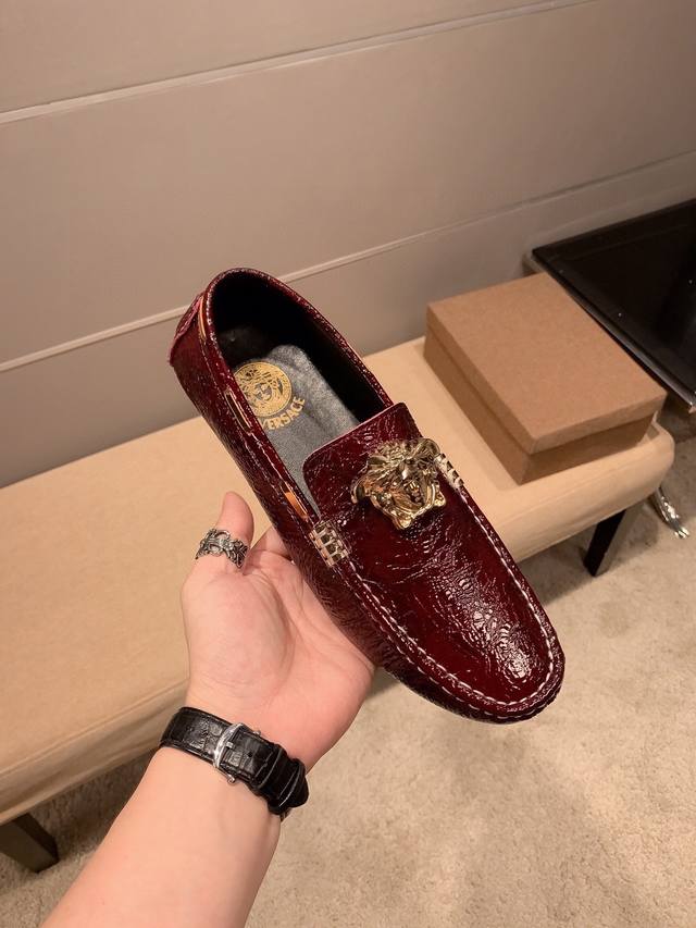 Festive Red. Versace Original Design, Upper Made From Italian First-Layer Cowhid