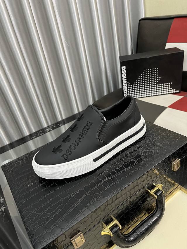 Factory Price: D2~ Casual Shoes Z Cabinet Simultaneous Release Sizes: 38-46# 1 C