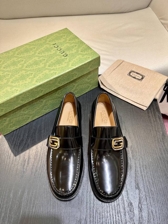 Top-Tier Version Gucci Brand Iconic Elements Reimagined In Geometric Shapes, Rei