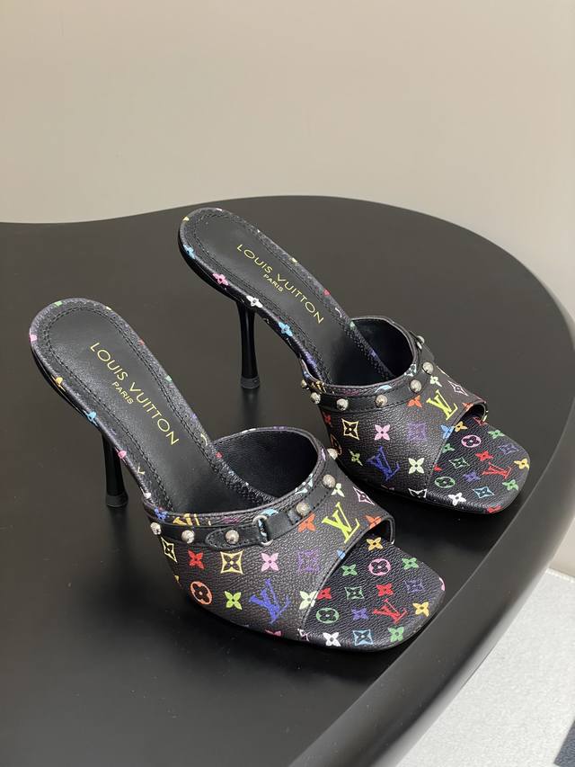 25Ss Spring/Summer New Arrival Louis Vuitton X Tm 9Am Monogram Denim Flip-Flops