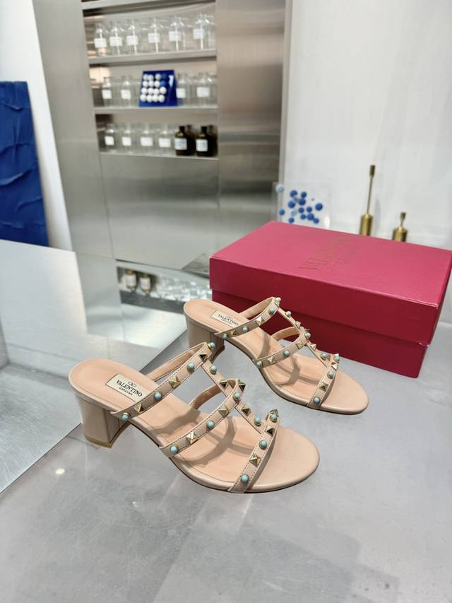 Factory Leather Sole Rubber Sole Valentino New Arrival Classic Small Stud Hardwa